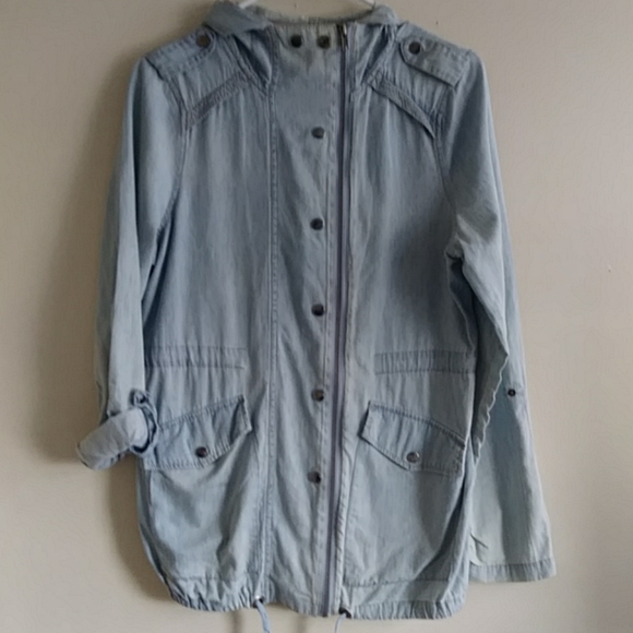 Arizona Jackets & Blazers - Womens Denim Jacket Light Wash Size S👠
